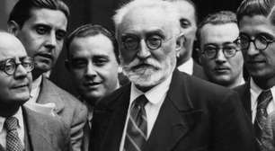 Unamuno, escritor e filósofo: "Cada pessoa é, na realidade, três: aquela que ela acredita ser, aquela que os outros acreditam que ela seja e aquela que ela realmente é."