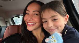 Sabrina Sato se emociona com 1ª viagem da filha sozinha: 'Meu coração está apertado'