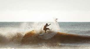 Rodrigo Koxa é finalista do Big Wave Challenge e pode recuperar recorde mundial
