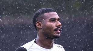 Vasco encara valor milionário para manter Cuiabano em 2027