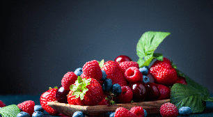 Estudo diz que frutas vermelhas e roxas protegem o coração, mas consumo ainda está abaixo da necessidade