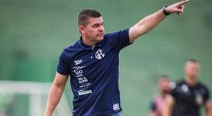 Criciúma contrata técnico por empréstimo até o fim da Série B