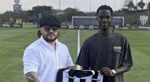 Quem é o atacante nigeriano, nova aposta do Atlético-MG? Veja