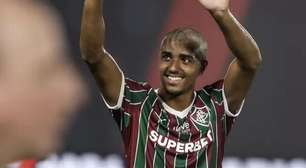 Volante do Fluminense volta de empréstimo e será observado por Marcão