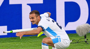 Jogador de Israel é expulso após comemoração polêmica de gol