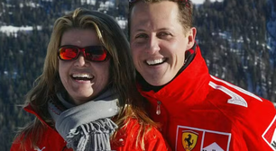 Em documentário, esposa de Schumacher tem aparição rara e fala sobre o acidente sofrido pelo ex-piloto