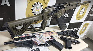 Polícia Civil apreende arsenal de guerra na Zona Sul de Porto Alegre