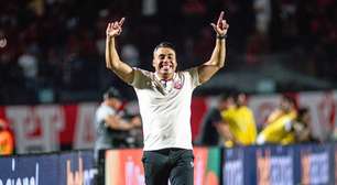 Jair Ventura ganha novidade importante nos treinos do Vitória