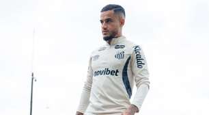 Coutinho treina com grupo do Santos e avança por volta aos gramados