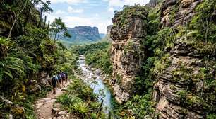 Grutas, montanhas, lagos e cachoeiras espalhados pelo interior da Bahia: a pequena cidade histórica que funciona como uma das principais portas de entrada para centenas de atrativos naturais da Chapada Diamantina