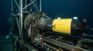 Um robô subaquático de 12,75 polegadas entrou sozinho em um tubo de torpedo de 21 polegadas e saiu de ré: o teste que pode permitir a submarinos lançar e recuperar drones sem mergulhadores