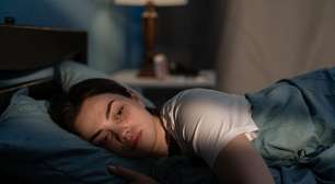 Acordar de madrugada e demorar a voltar a dormir? Entenda por que o estresse pode ser o verdadeiro vilão do seu sono