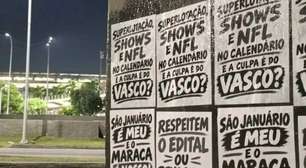 Torcida do Vasco cola cartazes no Maracanã em dia de jogo da NFL
