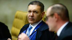 Ministro Nunes Marques suspende jingle da campanha de Lula contra Flávio Bolsonaro
