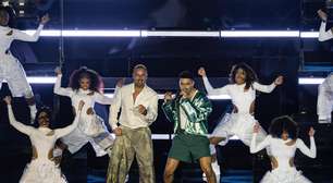 Pedro Sampaio e Ricky Martin animam Maracanã em show do Intervalo de Ravens x Cowboys pela NFL