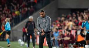 Jair Ventura revela plano para recuperar dois destaques em baixa no Vitória