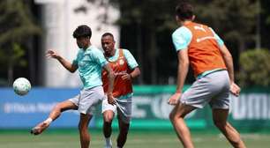 Com Crias, Palmeiras treina saída de bola e pressão em espaço reduzido
