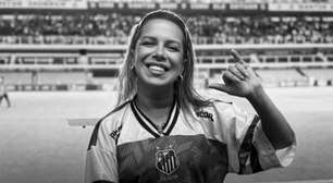 Santos homenageia Naty Potira com patch na camisa em clássico