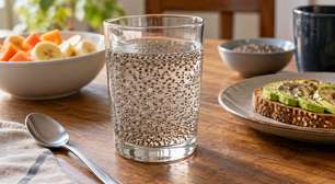 A "superbebida" rica em fibras e proteínas que ajuda a controlar a fome, reduzir o inchaço e favorecer a perda de peso de forma saudável