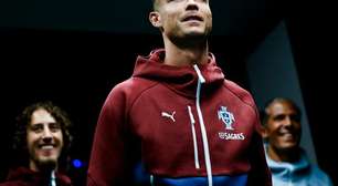 Cristiano Ronaldo não treina e agita bastidores da seleção portuguesa após ficar no banco