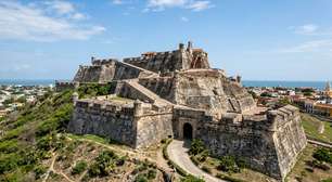 Muralhas, fortalezas e palácios diante do mar do Caribe: a cidade colombiana que protege um dos sistemas de fortificações mais extensos da América do Sul e foi um dos portos estratégicos das rotas espanholas