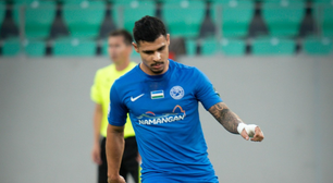 Alex Fernandes, ex-Santos e Atlético-MG ganha destaque em luta por título na Ásia