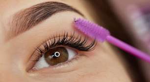 Extensão de cílios pode prejudicar os olhos? Especialistas explicam os riscos