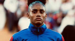 Tarciane se destaca pelo Lyon e neutraliza atacante do Chelsea pela Champions Feminina