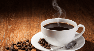 Cafeína pode melhorar o foco e o desempenho físico? Veja os principais mitos e verdades sobre a substância