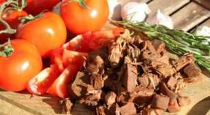 Carne de jaca conquista a cozinha vegana com sabor e versatilidade