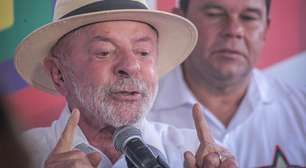 Debate em um canal e candidato em outro: tática de Lula foi usada por Bolsonaro em 2018