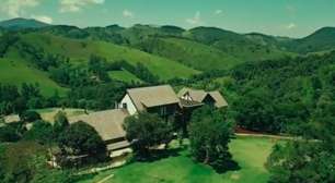 2 milhões de m² na Serra da Mantiqueira, suíte com jardim privativo de até 900m², diária acima de R$ 8 mil, restaurante com vista 180º para montanhas e mais: como é o hotel de luxo abrigou almoço organizado por Daniel Vorcaro a Alexandre de Moraes, cercado de verde e verdadeiro refúgio