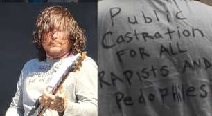 Frank Iero (My Chemical Romance) defende castração de pedófilos em camiseta