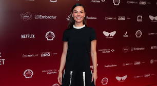 Isis Valverde de P&amp;B de R$ 14,7 mil e Mariana Ximenes de veludo no Festival do Rio