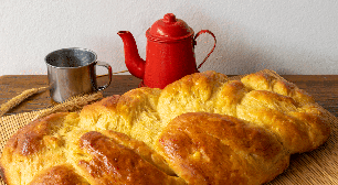 Tem batata-baroa em casa? Aprenda a fazer este pão saudável para o lanche da tarde