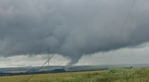 Entenda o que é 'tornado landspout', fenômeno registrado no Paraná