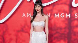 No aniversário de Dakota Johnson, conheça a rotina de treinos de 45 minutos da atriz