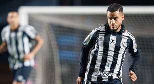 "Volta difícil, mas aguentei", diz Coutinho após vitória em estreia