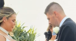 Noivo erra o nome da esposa no altar e viraliza nas redes sociais; assista