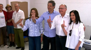 Haddad tem voto marcado por "comitiva estrelada" e vai-e-vem de brigas