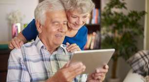 Uso de tecnologia entre idosos cresce e traz benefícios, mas exige equilíbrio