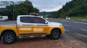 Pedestre de 70 anos morre atropelado por coletivo na ERS-122 em Farroupilha