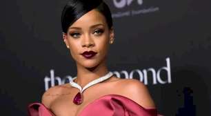 Acusada de atrasar desfile em Paris, Rihanna reage à influenciadora