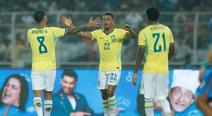 Flamengo divulga novidade sobre Pedro, Lino, Varela e Valencia