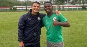 Thiago Silva vive dia de treinador com joias da base do Fluminense