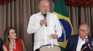 Lula pede autocrítica, cita recorde de abstenção e cobra debate para 2º turno