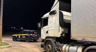 Motorista de carreta é preso ao ser flagrado dirigindo sob efeito de cocaína
