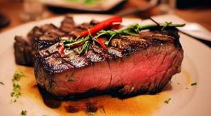 É perigoso comer carne mal passada? Ela tem sangue ou mais proteína? O aspecto pode não bastar para dizer se está segura