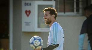 Messi faz último treino pela Argentina antes de despedida