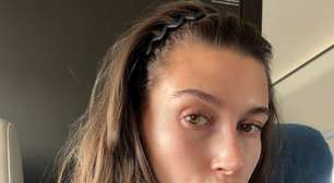 Tiara zigue-zague dos anos 1990 volta com força na moda atual